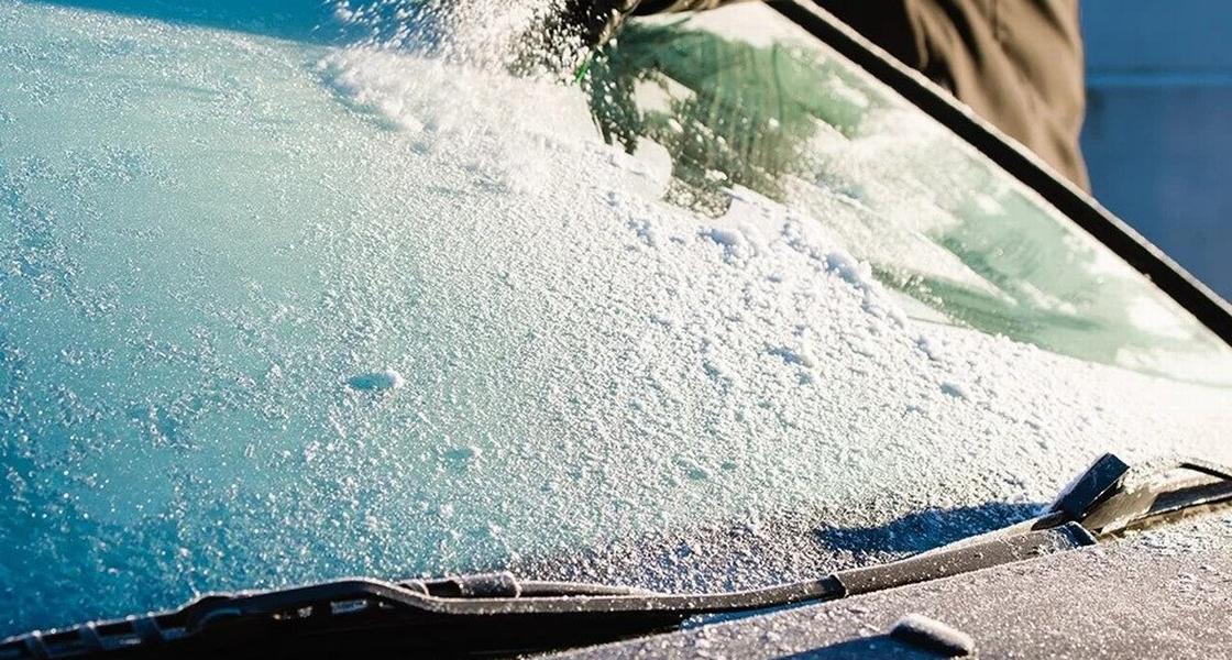 Astuce gel voiture ❄️ #degivrant #astuce #gel #parebrise #hiver